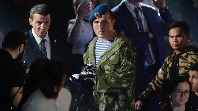 Денис Лебедев